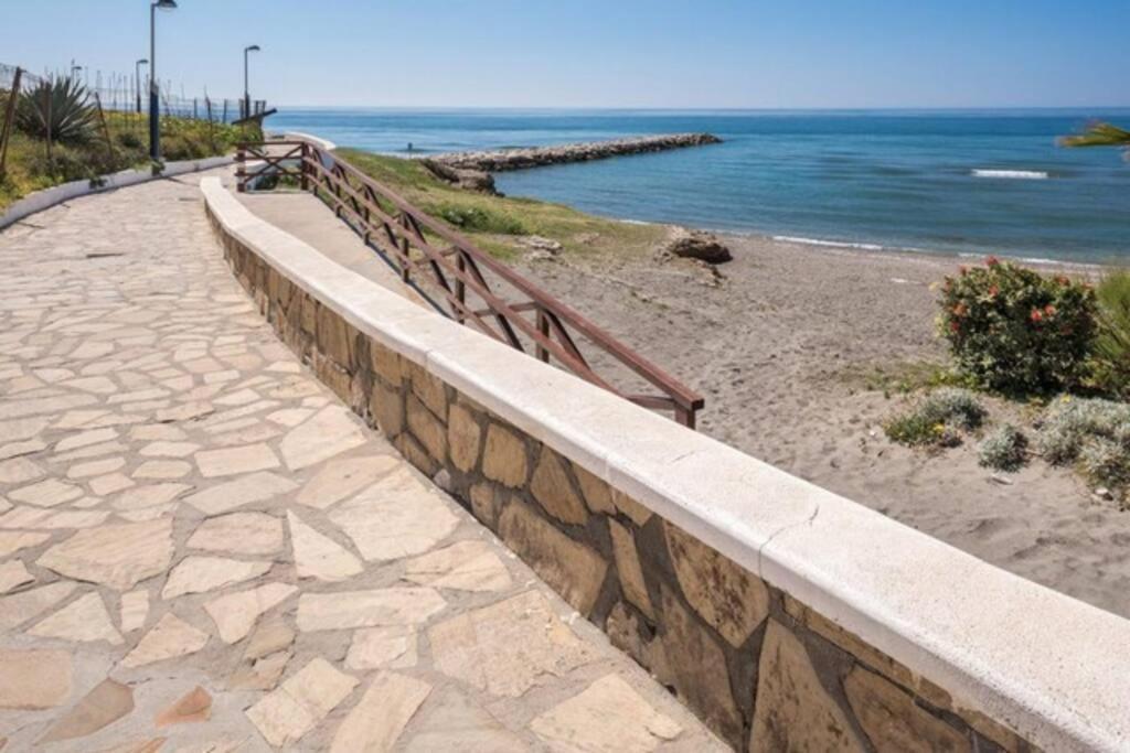 Beautiful On The Torrox-costa Boulevard! Leilighet *